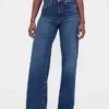 Jeans à taille haute et coupe large pour les silhouettes rondes