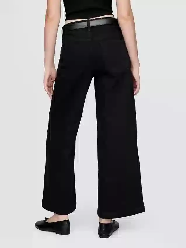Jeans taille haute à jambes larges et longueur cheville