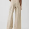 Jeans taille haute à jambes larges et longueur cheville
