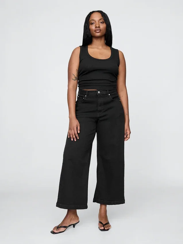 Jeans taille haute à jambes larges et longueur cheville
