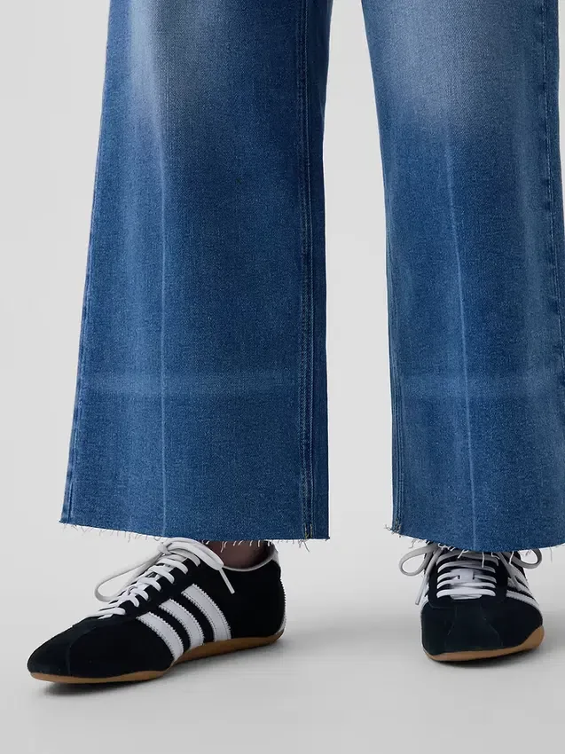 Jeans taille haute à jambes larges et longueur cheville
