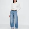Jeans taille haute à jambes larges et revers