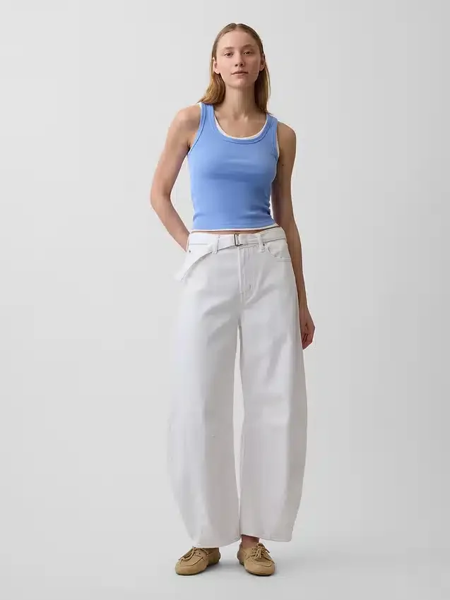 Jeans taille haute ultra-doux à ceinture, coupe en fer à cheval