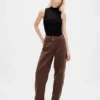 Jeans taille haute ultra-doux à coupe « barrel » et croisement