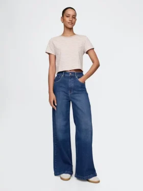 Jeans à taille très haute et jambes larges