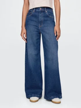 Jeans à taille très haute et jambes larges