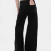 Jeans à taille très haute et jambes larges