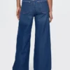 Jeans à taille très haute et jambes larges