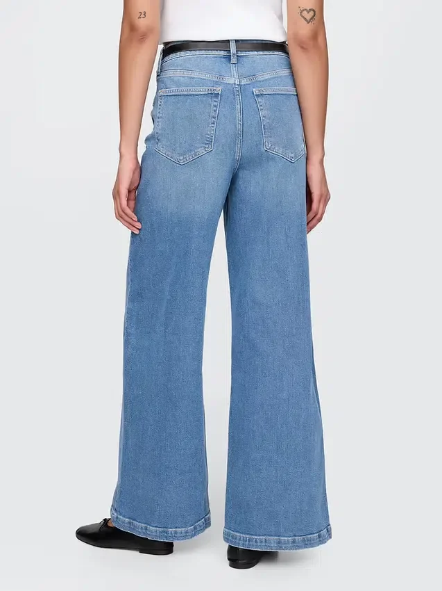 Jeans à taille très haute et jambes larges