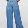 Jeans à taille très haute et jambes larges