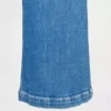 Jeans à taille très haute et jambes larges
