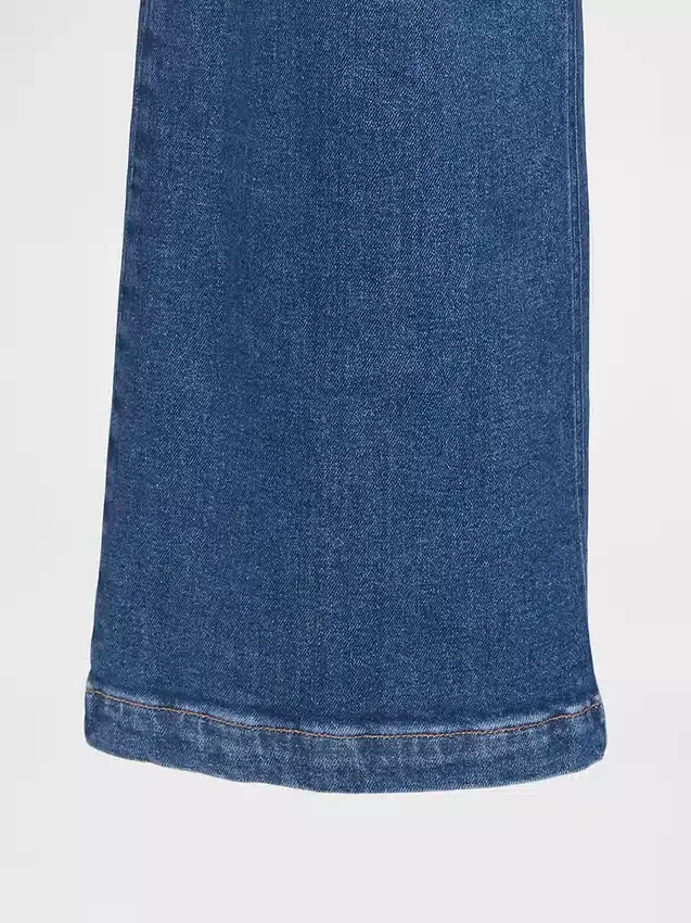 Jeans à taille très haute et jambes larges