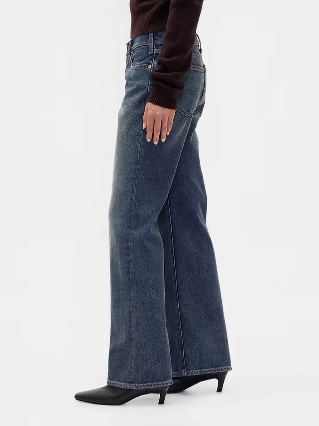 Jeans évasé ample et rigide à taille mi-haute