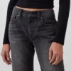 Jeans évasé ample et rigide à taille mi-haute