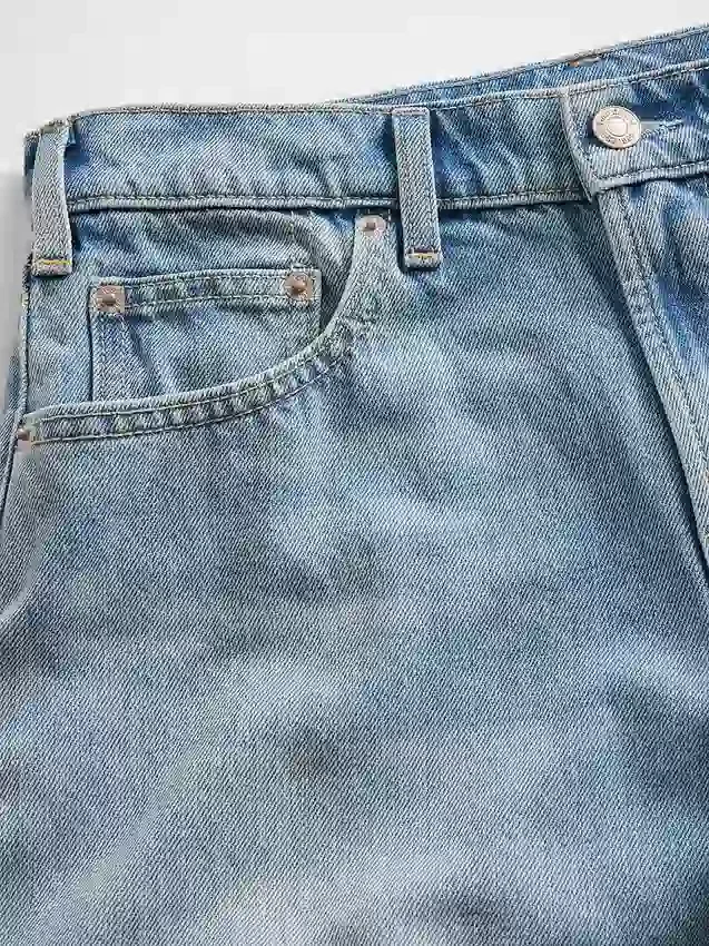 Jeans évasé ample et rigide à taille mi-haute