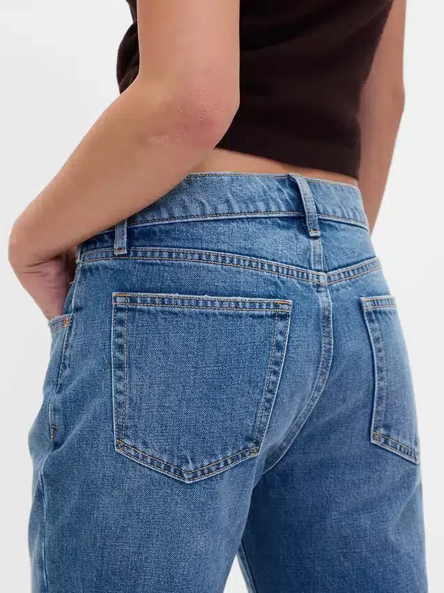 Jeans évasé ample et rigide à taille mi-haute