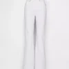 Jeans évasés taille haute style années 70