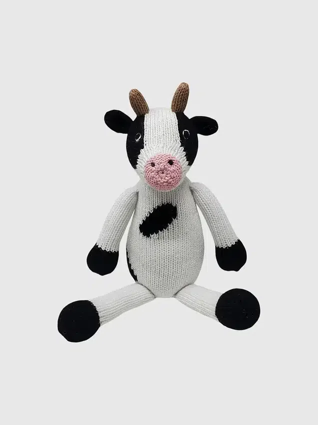 Jouet en tricot en forme de vache