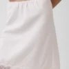 Jupe en mélange de lin avec bordure en dentelle