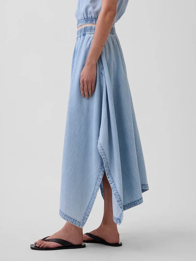 Jupe midi en denim à ourlet en pointe