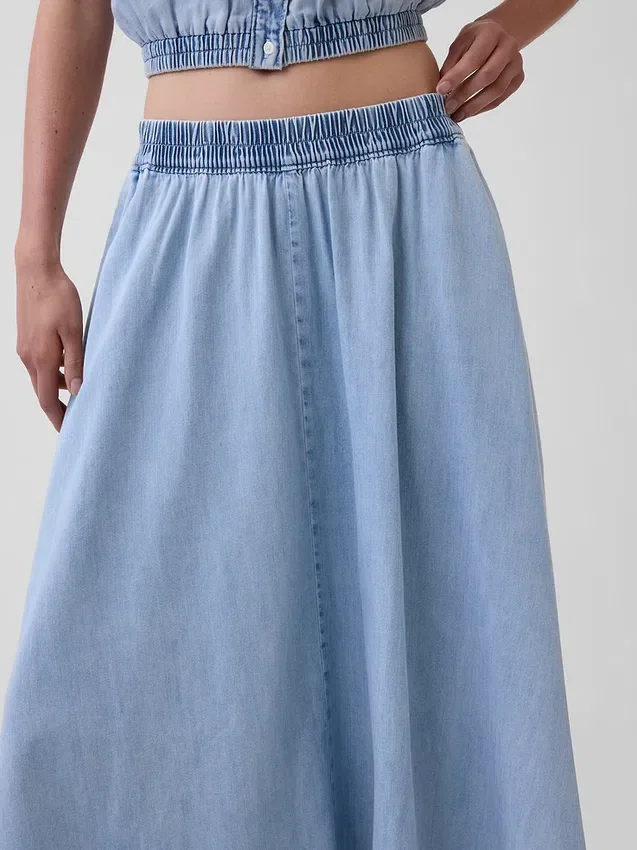 Jupe midi en denim à ourlet en pointe
