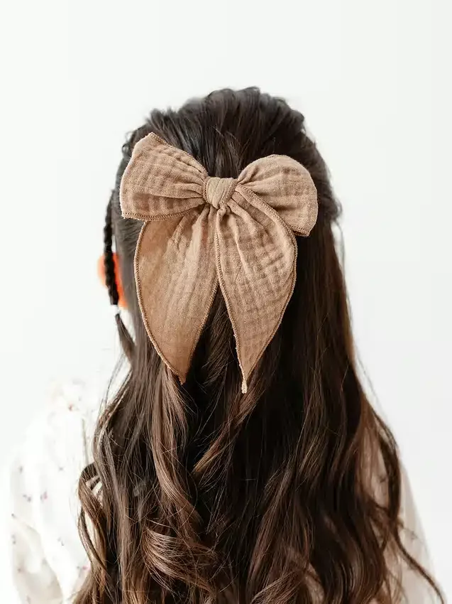 L'ensemble de barrettes à nœud Monet