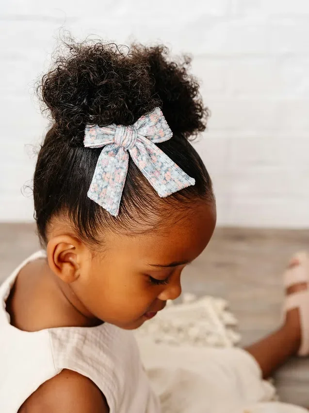 Le lot de barrettes à nœud Adaline