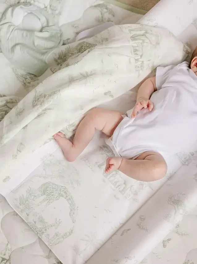 Le matelas à langer Contour de The Gilded Bird