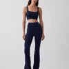 Leggings GapFit lisses à taille haute et coupe « baby boot »