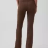 Leggings GapFit Smooth à taille repliable et jambes légèrement évasées