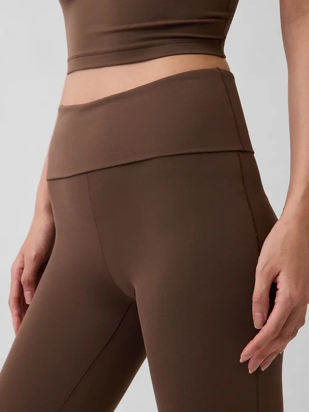 Leggings GapFit Smooth à taille repliable et jambes légèrement évasées