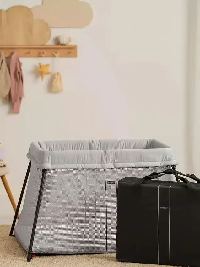 Lot lit de voyage Babybjorn Light et drap-housse