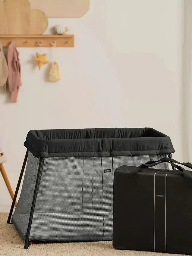 Lot lit de voyage Babybjorn Light et drap-housse
