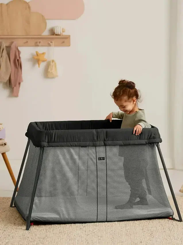 Lot lit de voyage Babybjorn Light et drap-housse
