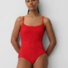 Maillot de bain à encolure dégagée