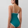 Maillot de bain à encolure dégagée
