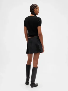 Mini-jupe en denim avec ceinture