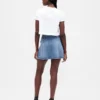 Mini-jupe en denim avec ceinture