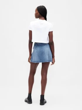 Mini-jupe en denim avec ceinture