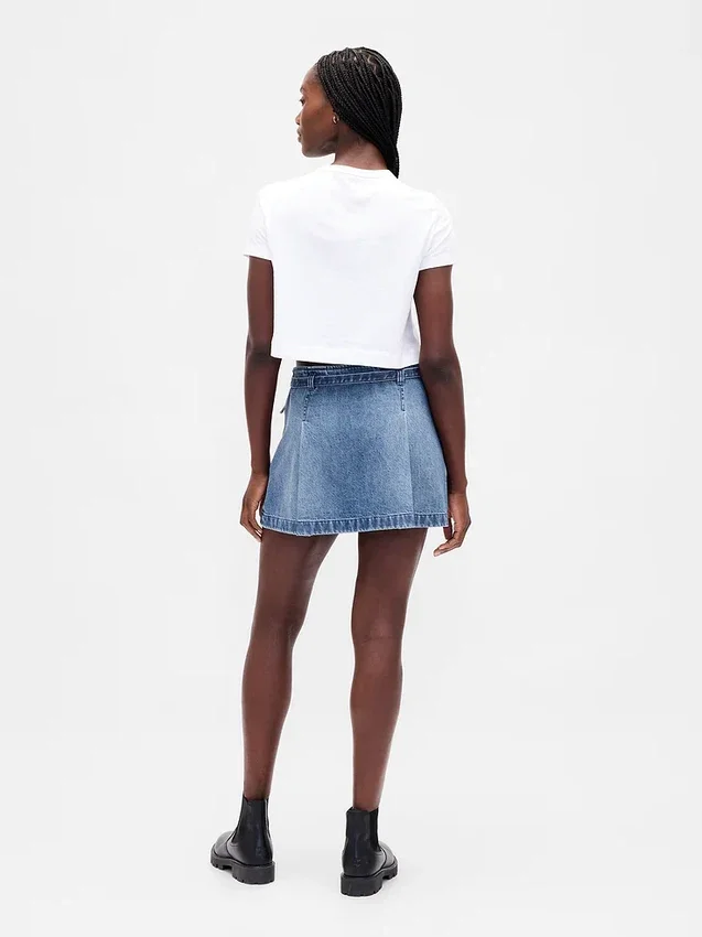 Mini-jupe en denim avec ceinture