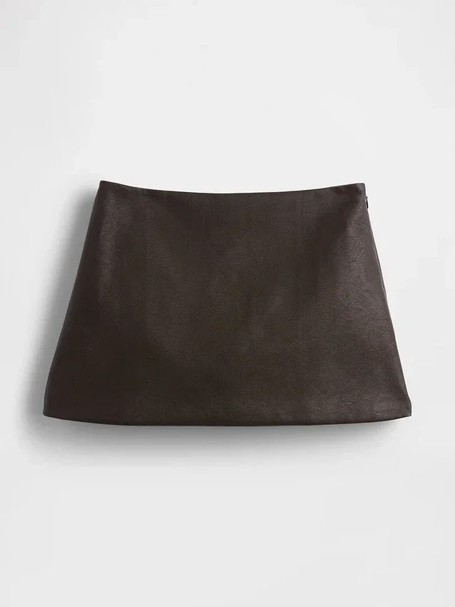 Mini-jupe-short en cuir vegan