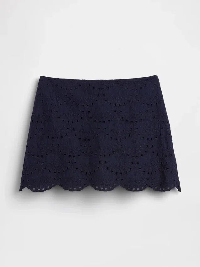 Mini-jupe-short en dentelle ajourée