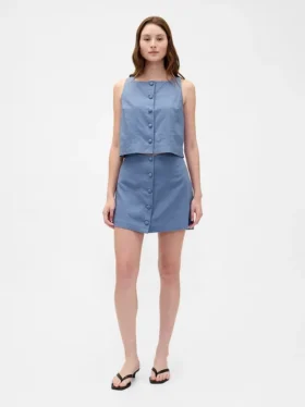 Mini-jupe-short en mélange de lin à boutonnage sur le devant