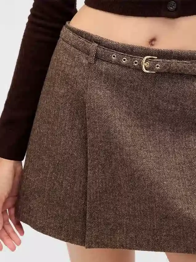 Mini-jupe-short plissée en mélange de laine