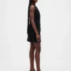 Mini-robe bistretch à boutons sur le devant