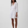 Mini-robe à bordures en dentelle