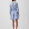 Mini-robe à bordures en dentelle