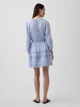 Mini-robe à bordures en dentelle