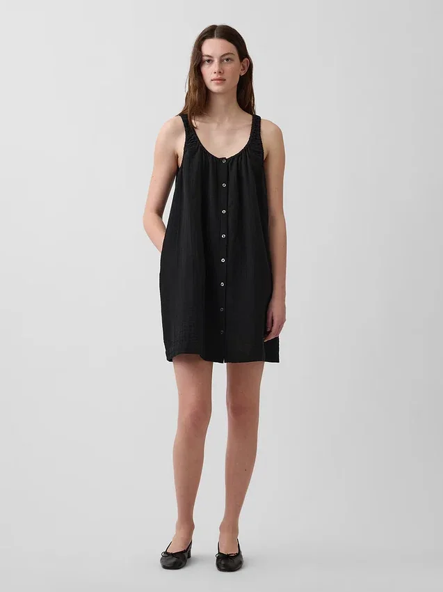 Mini-robe boutonnée sur le devant