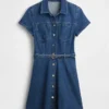 Mini-robe chemise en denim avec ceinture